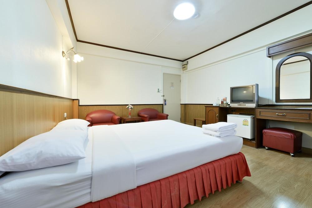 Nice Palace Hotel Bangkok Extérieur photo