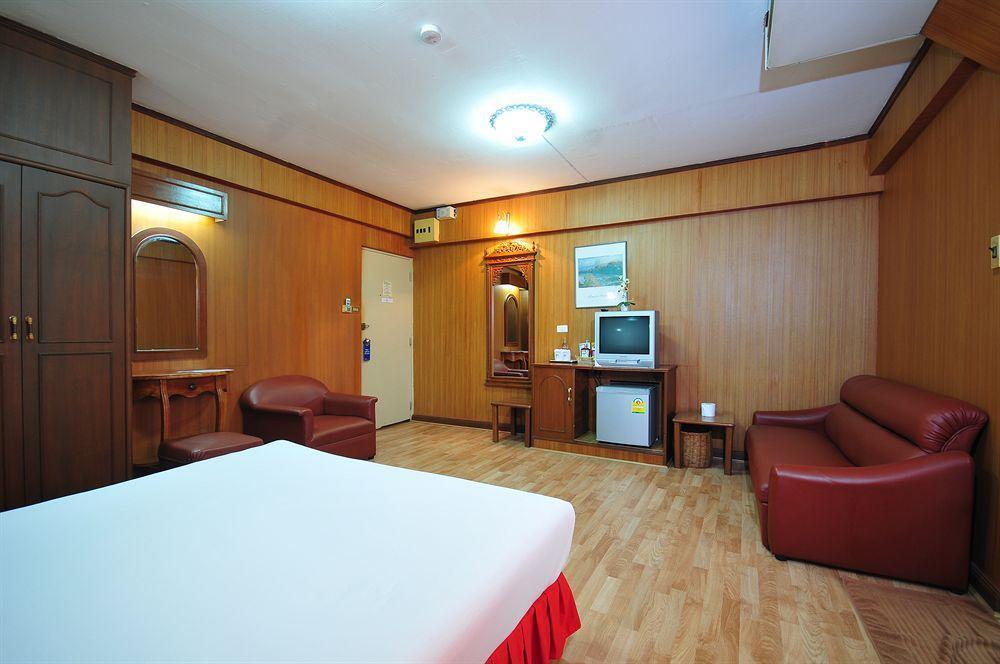 Nice Palace Hotel Bangkok Extérieur photo
