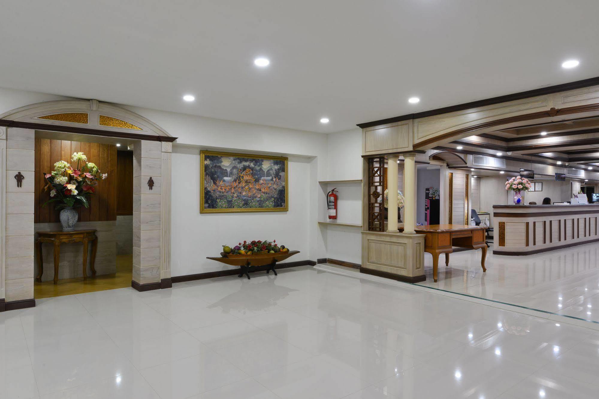 Nice Palace Hotel Bangkok Extérieur photo