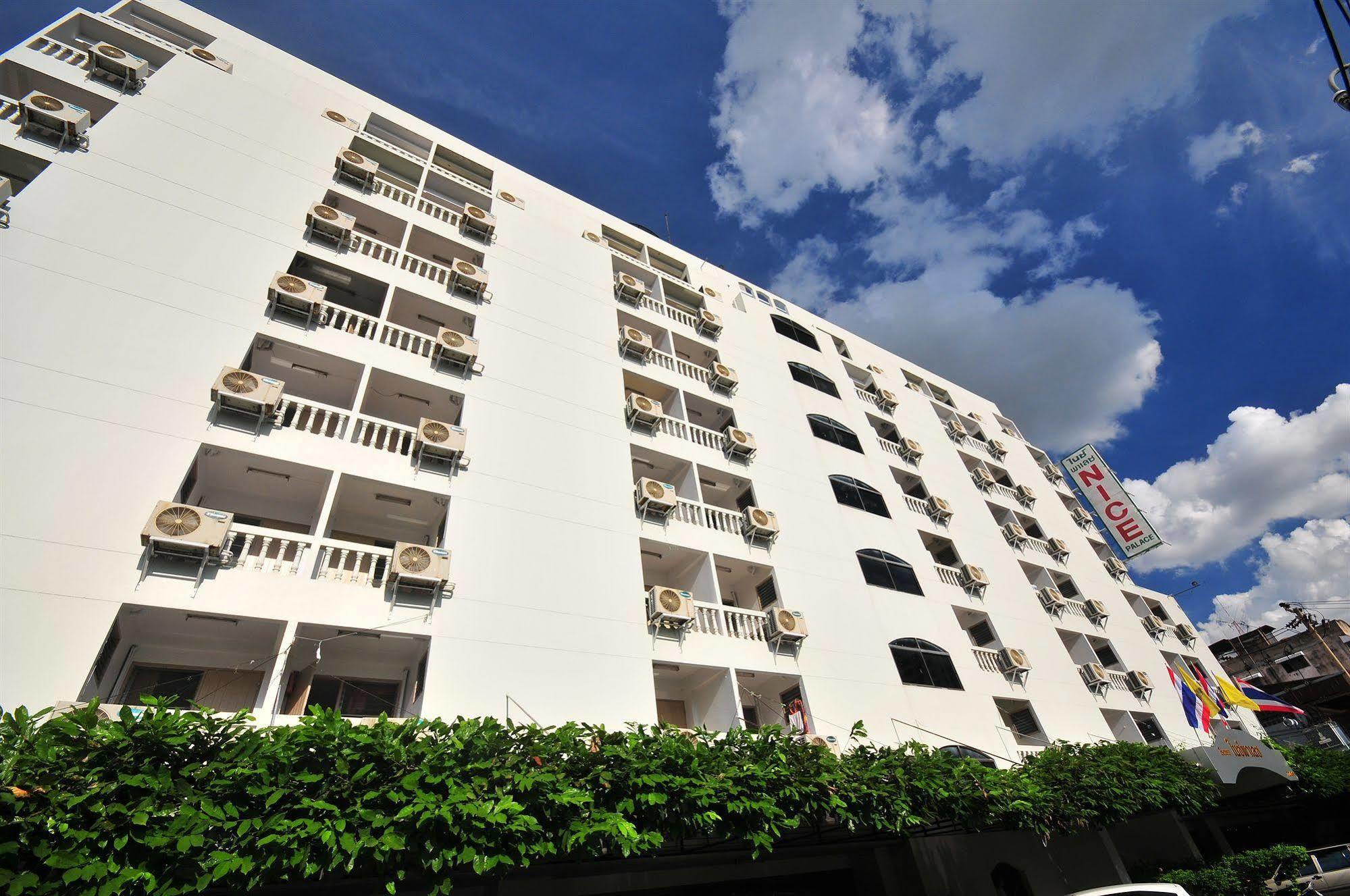 Nice Palace Hotel Bangkok Extérieur photo